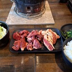 七輪焼肉 安安 - ランチ牛肉３種盛り～～