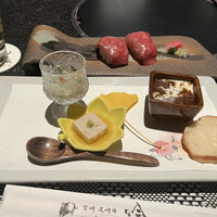 個室 和牛焼肉 吟 難波店 - 