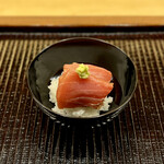 鎌倉 北じま - キハダマグロの漬け丼