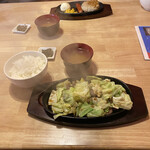 3150てっぱん - 鉄板焼き@980ご飯普通です