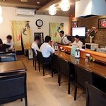 えいちゃん - 店内はカフェのような雰囲気です