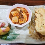 Orae No Ie Jin - 今日のお通し。蛸の酢味噌和え、麻婆豆腐、卵焼き。美味しい。