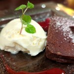 QUATTRO bar M4 - 食後のデザートに最高でした♪♪