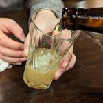 QUATTRO bar M4 - ビールを注ぎます(^_^)v