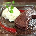 QUATTRO bar M4 - ガトーショコラ寄り(⁠*⁠´⁠ω⁠｀⁠*⁠)