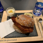 h Saint de gourmand - コルドンブルー（980円）