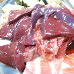 春香園 - レバーは角が立ってます♪