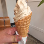 バーンズ - エチオピアモカ　ＫＩＮＧソフトクリーム　ワッフルコーン　３８０円　【　２０１３年５月　】
