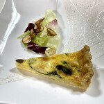 天狗温泉浅間山荘 - ほうれん草のキッシュ