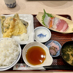 Tsukiji Shokudou Genchan - 刺身と天ぷら定食