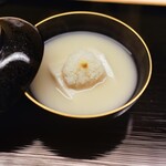 道人 - うずみ豆腐、胡麻豆腐白味噌仕立て