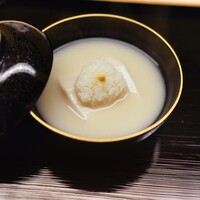 道人 - うずみ豆腐、胡麻豆腐白味噌仕立て