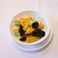 北京宮廷料理 涵梅舫 - 彩り野菜の薄塩旨味炒め