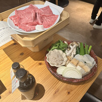 すき焼きと牛まぶし ももしき - 