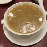 華正樓 新館 - フカヒレのスープ