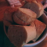 富士屋本店 ダイニングバー - バゲット（３００円）写真は２人前。２０１３年５月