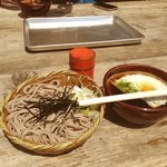 曙亭 - 名物とろろ蕎麦を高尾山山頂にて。950円