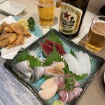 マルカツ - 刺し盛と芝エビの唐揚げ