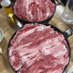 すき焼･鍋物 なべや - 牛肉鉄鍋