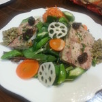 ビストロ バキュース - ２０１３・５月　ウサギのテリーヌと鴨のテリーヌ