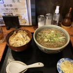 蕎麦と焼鳥 源治 - かけ蕎麦ミニ親子丼セット　¥1020