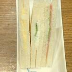 ディオ - ミックスサンド (税抜)100円→70円 ※開封後 (2022.12.17)