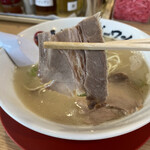 長浜ナンバーワン - モモ身肉のチャーシュー