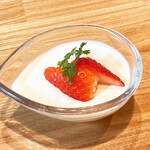 八幡麻婆 雅 - 杏仁豆腐