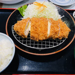 Tonkatsu To Washokuno Mise Chouhachi - ロースチーズカツ定食