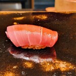 鮨 龍次郎 - 中トロ