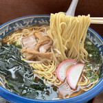 Takakoshi Seimensho - 熱々スープに負けない麺
