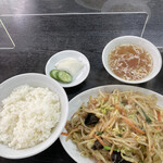 鳳蘭 - 肉野菜炒め定食