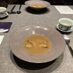 慈華 - 気仙沼　ヨシキリ鮫フカヒレ　湯葉包み　白湯