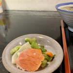 らー麺　Do・Ni・Bo - つけ合わせのスモークサーモン