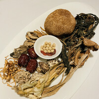 カントニーズ 燕 - 