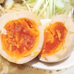 Ramen Kengou - 味玉濃厚鶏醤油ら〜めん大盛りの味玉