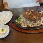 Knott's Berry - ペッパーハンバーグとAセット