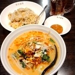 Nijuu Yoji Kangyouza Sakaba - ランチメニュー8番のセット、担々麺と五目チャーハン850円税込