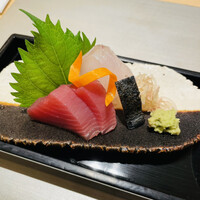 丸の内一丁目 しち十二候 - 