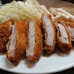 とんかつ店 みのや - 最後の一切れは塩で