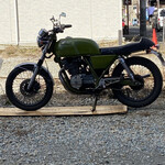 E・Y竹末 - 店長のバイクはいつも渋いですねo(｀ω´ )o