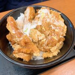 Karayama - からたま丼ご飯大盛　税込601円＋33円