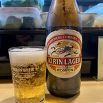 四万十 - 瓶ビール 中瓶 キリンラガー  600円。ドライもあり。
      