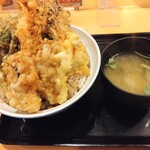 天じゅ - 牡蠣海老天丼（牡蠣2個海老1尾イカ白ネギ１つ春菊、九頭竜舞茸）