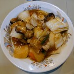 中国料理北京 - 令和4年12月
            中華丼(スープ付) 700円