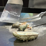 鉄板焼き FEU - 肝を炒める。