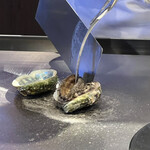 鉄板焼き FEU - 殻から外す。