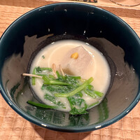 伯雲 - 富田林の海老芋と秋田のセリ　白味噌仕立て