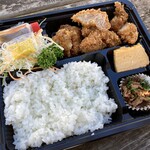 とんかつ屋 双葉 - 「サービス一口かつ弁当」800円也。税込。