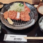 Tonkatsu Katsuyuu - 厚切りﾛｰｽとんかつ定食(200g)1700円